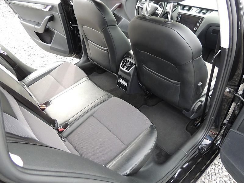 Škoda Octavia (2019) 2.0TSI,140kw,DSG,4x4,TZ,Style - fotka 17 z 49
