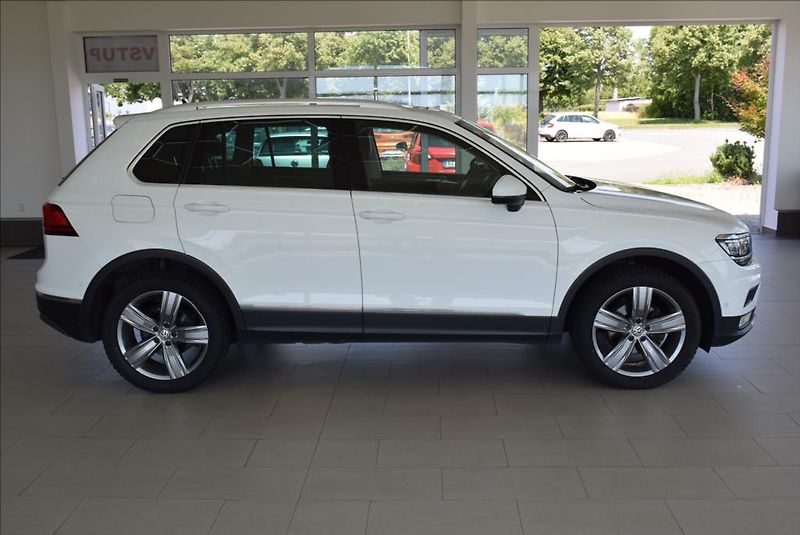 Volkswagen Tiguan 2,0 TDI, DSG,Head Up,Virtual, - fotka 4 z 55