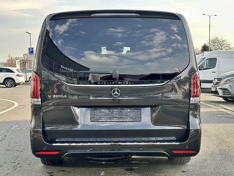 Mercedes-Benz Třídy V (2025) 300d EXCLUSIVE 4M XL AIRMATIC - fotka 6 z 34