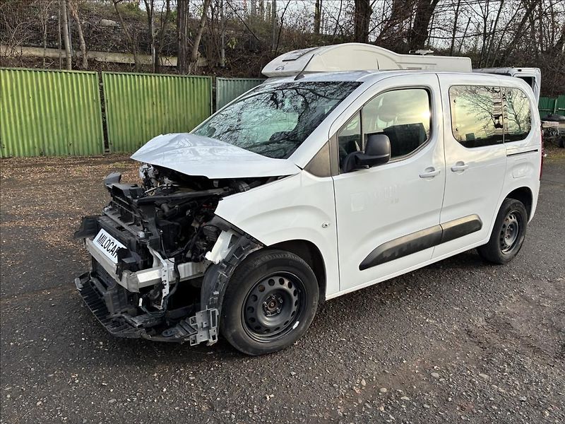 Opel Combo 1.2 T 81 kW 5 míst ČR DPH - fotka 1 z 17