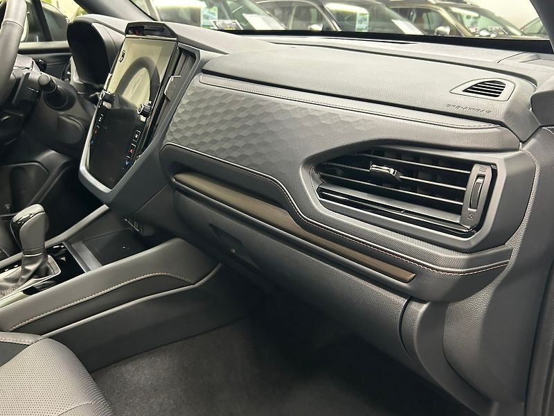 Subaru Forester (2025) 2.0 Touring 2025 4x4 nové | Zá - fotka 35 z 68