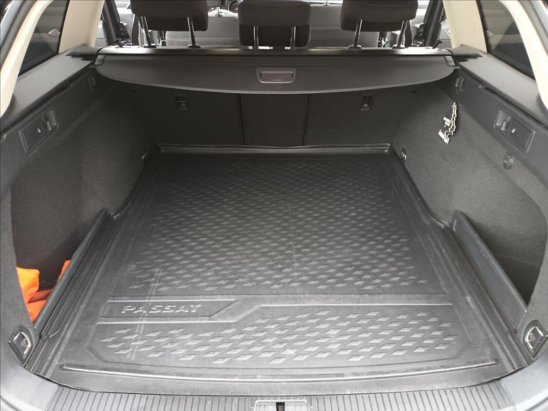 Volkswagen Passat 2,0 TDI,110KW,RADAR,LED, - fotka 19 z 47