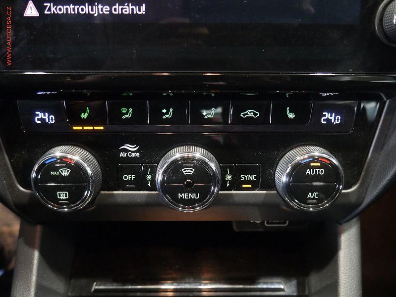 Škoda Octavia (2018) 2.0TDi, ČR, Style, LED - fotka 17 z 21