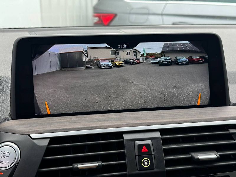 BMW X3 20d 2.0 140 kW xDrive M SPORT - fotka 13 z 38