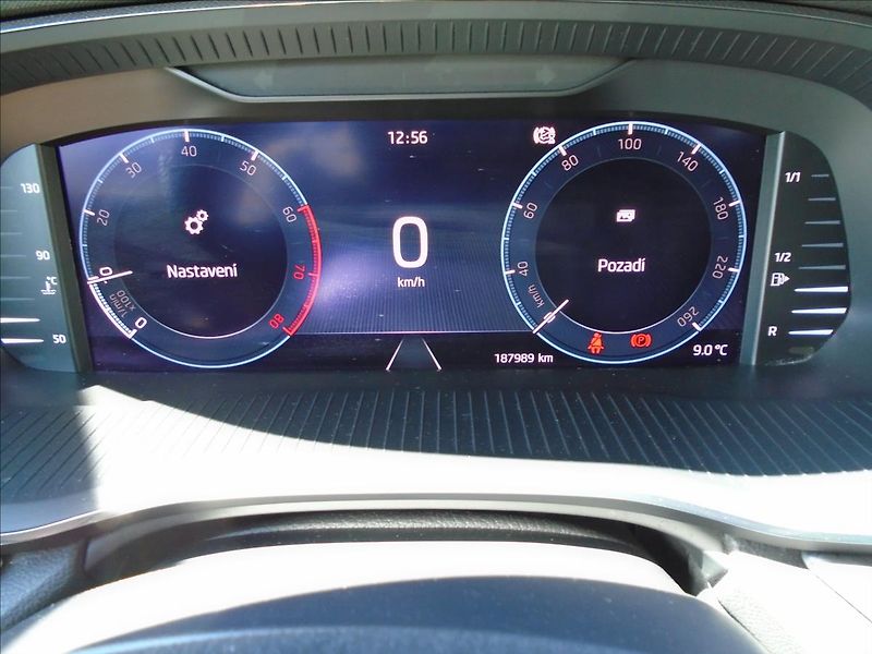 Škoda Octavia 1,0 - fotka 28 z 32