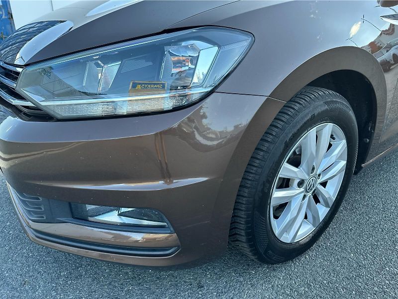 Volkswagen Touran 1.6 TDI Comfortline 7 míst - fotka 20 z 21
