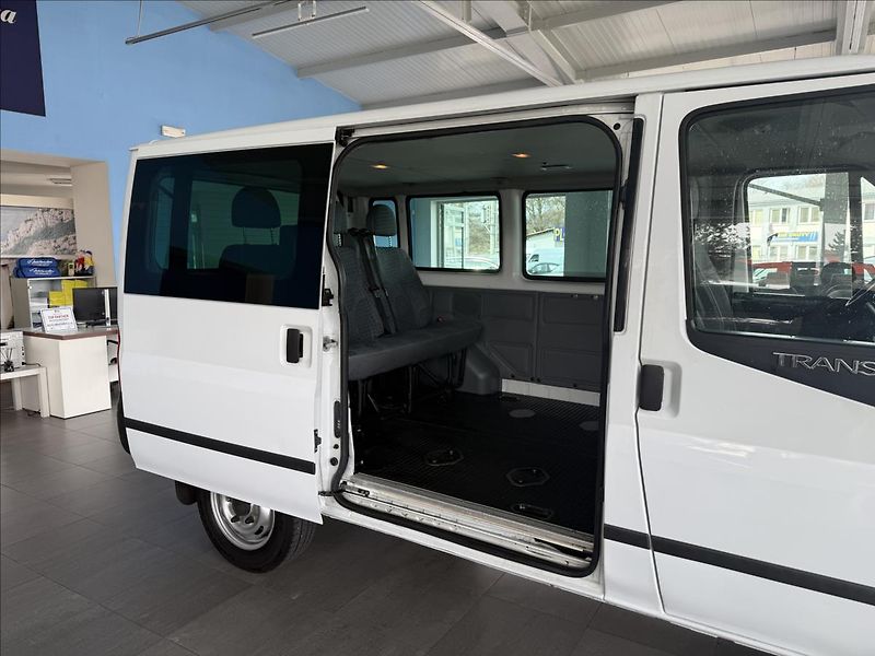 Ford Transit 2,2   TDCi,1.MAJ,MINIBUS,TAŽNÉ - fotka 18 z 23
