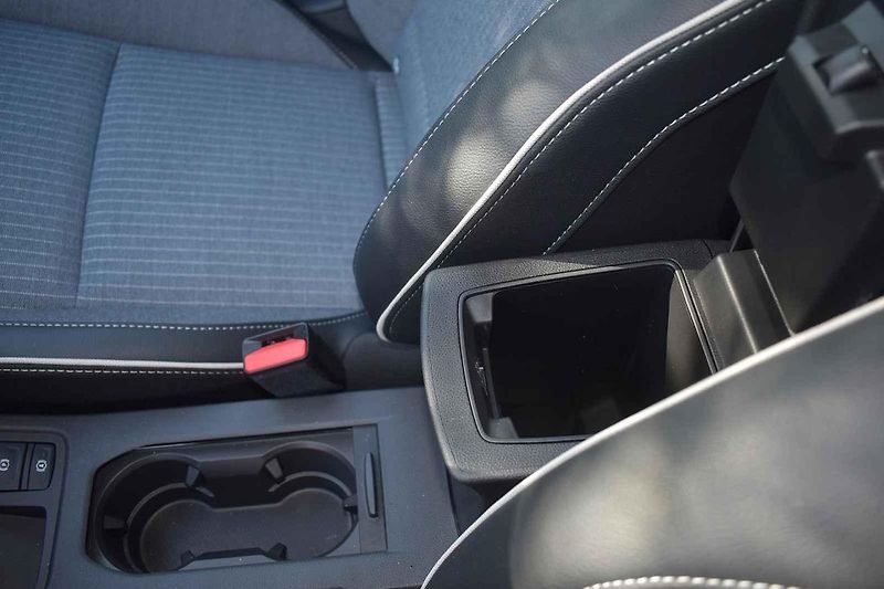 Nerovnosti zvládá auto skvěle