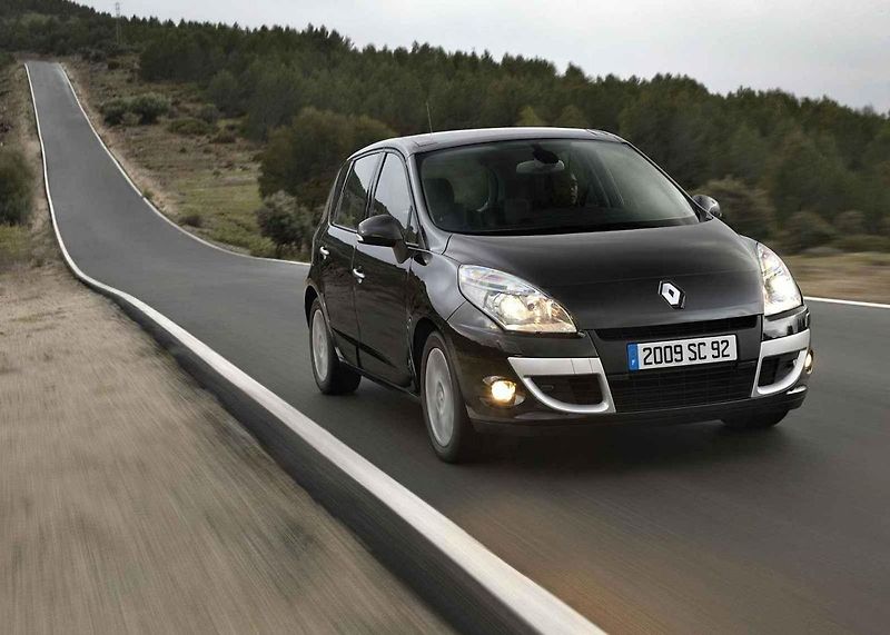 Za 228 tisíc korun jsme našli Hondu Accord z roku 2010.
