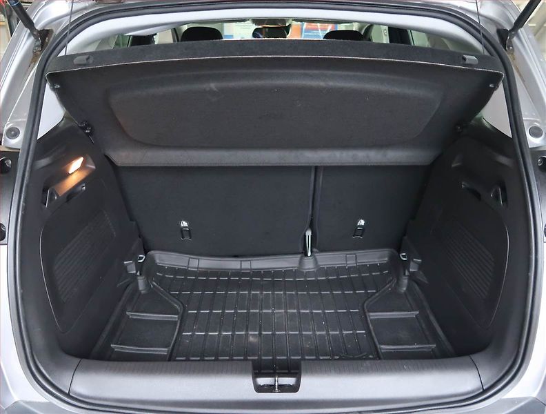 Opel Crossland X (2021) Edition 1.2 Turbo, ČR,1.maj - fotka 13 z 17
