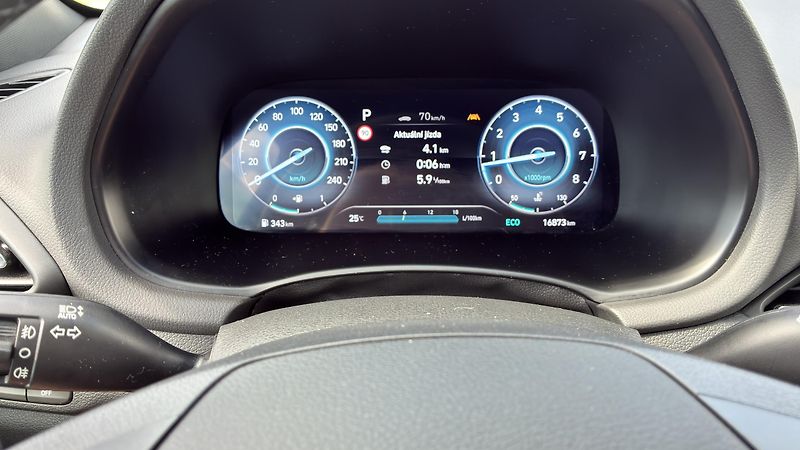 Hyundai i30 (2024) Fastback - fotka 14 z 21