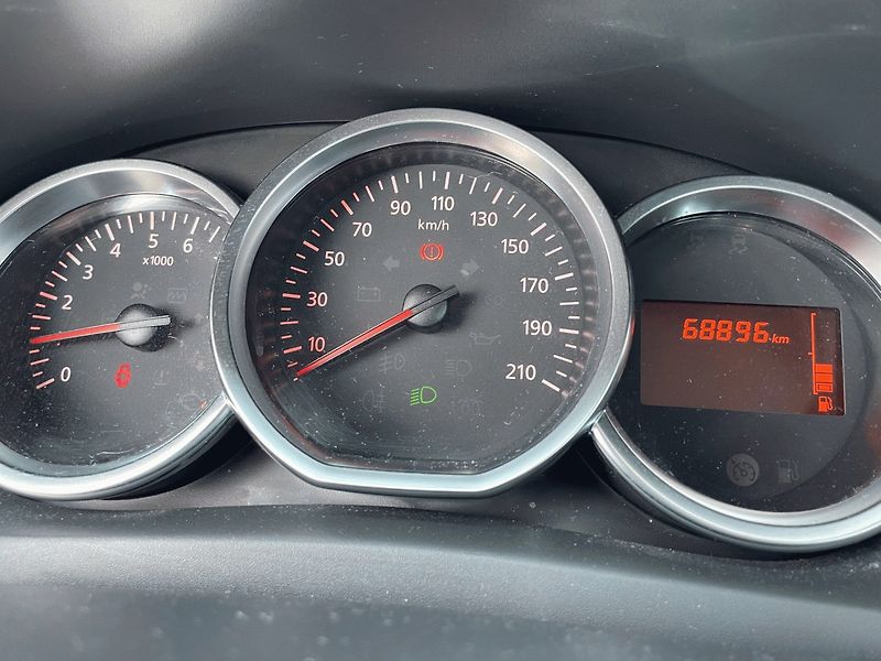 Dacia Logan (2018) 1.0 SCe,54kW,ČR,Klima - fotka 13 z 30