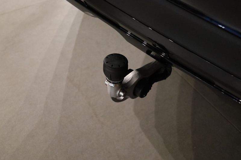 Mercedes-Benz GLC 220d 4MATIC, DISTRONIC, Tažné - fotka 8 z 38