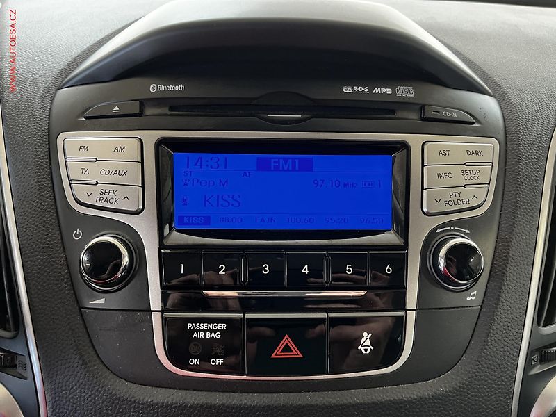 Hyundai ix35 (2013) 2.0 CRDi AWD, AC, +ALU - fotka 11 z 15