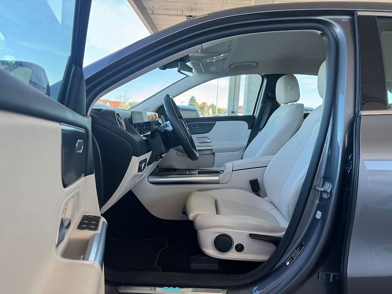 Mercedes-Benz EQA 250+ - fotka 11 z 20