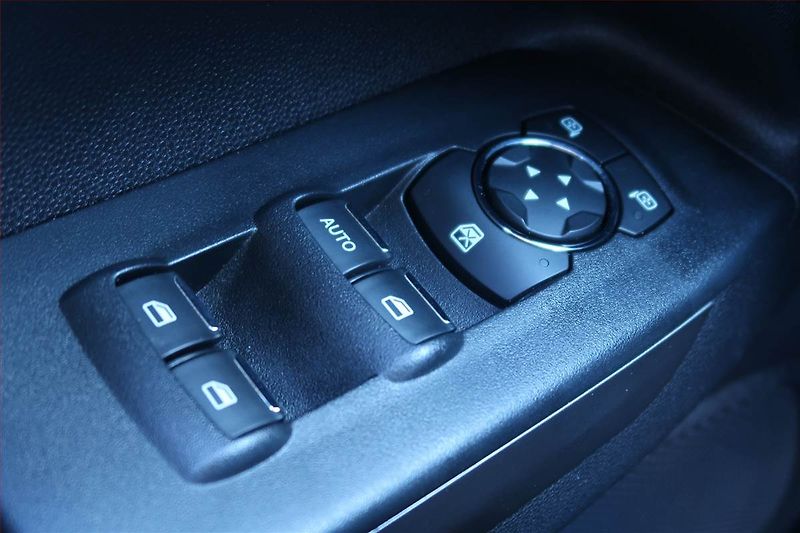 Ford EcoSport (2022) Trend 1.0 EcoBoost, Serv.kniha - fotka 15 z 17