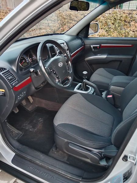 Hyundai Santa Fe (2007) Style 2.7 V6 LPG | Servis - fotka 11 z 16