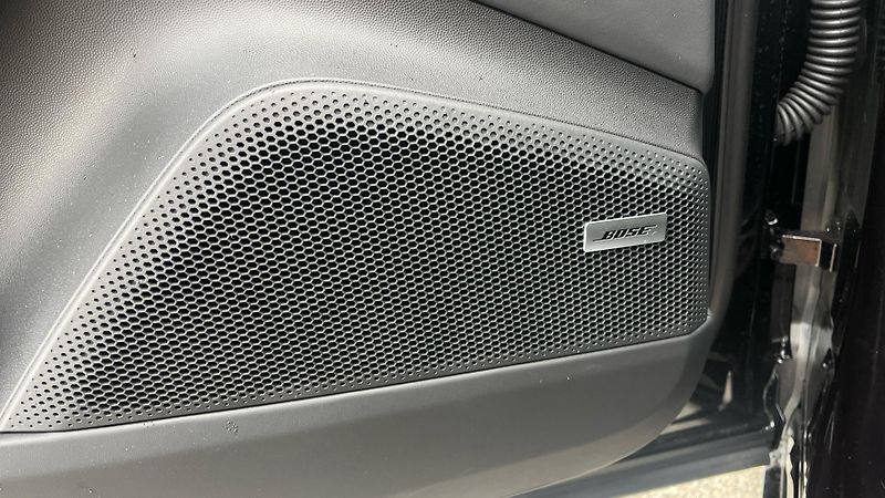 Porsche Macan (2025) Turbo - fotka 25 z 30
