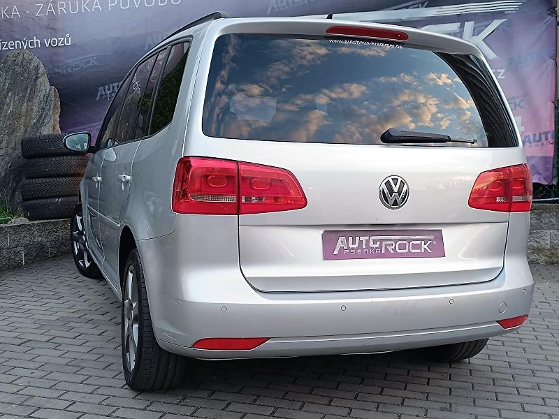 Volkswagen Touran 1.4 TSI/103kW, 7 MÍST, comfort - fotka 5 z 38