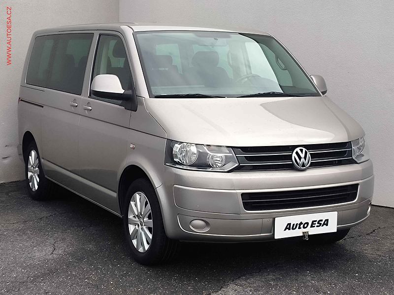 Volkswagen Multivan (2012) 2.0TDi, Comfortline, 103kW - fotografie inzerátu