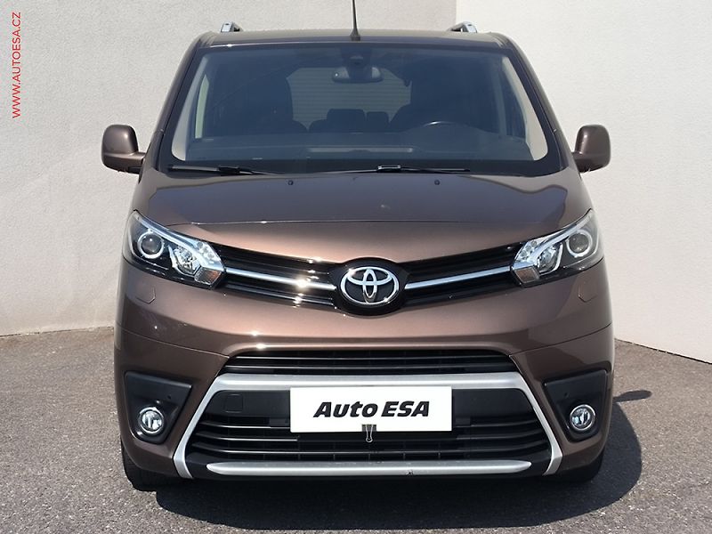 Toyota ProAce Verso (2022) 2.0D-4D L3, 1.maj,ČR, VIP - fotka 2 z 3