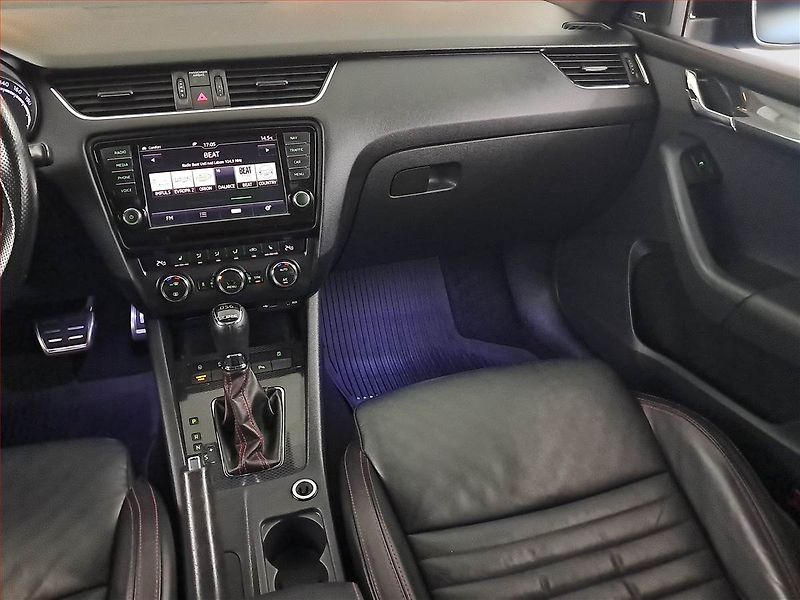 Škoda Octavia (2016) RS 2.0 TDI 4x4 DSG, 4X4 - fotka 8 z 18