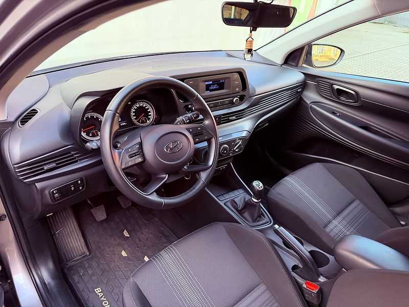 Hyundai Bayon 1.2 MPi Smart, ČR, 1.Maj - fotka 15 z 25