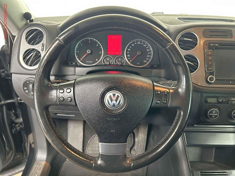 Volkswagen Tiguan (2011) 2.0TDi, DSG - fotka 15 z 15