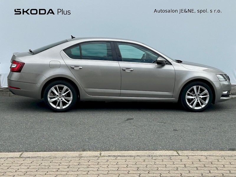 Škoda Octavia (2017) Style PLUS 1.6 TDI 85 kW - fotka 8 z 30
