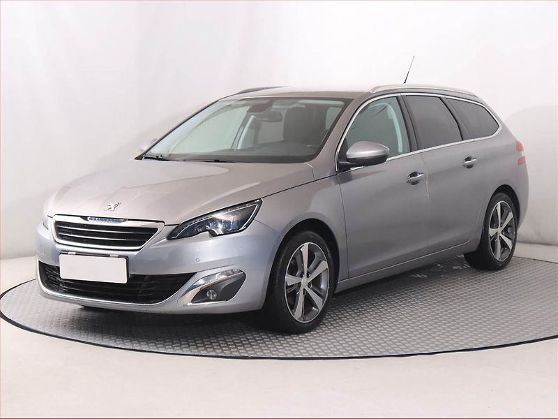 Peugeot 308 (2016) 1.6 BlueHDi, Serv.kniha, Navi - fotka 2 z 19