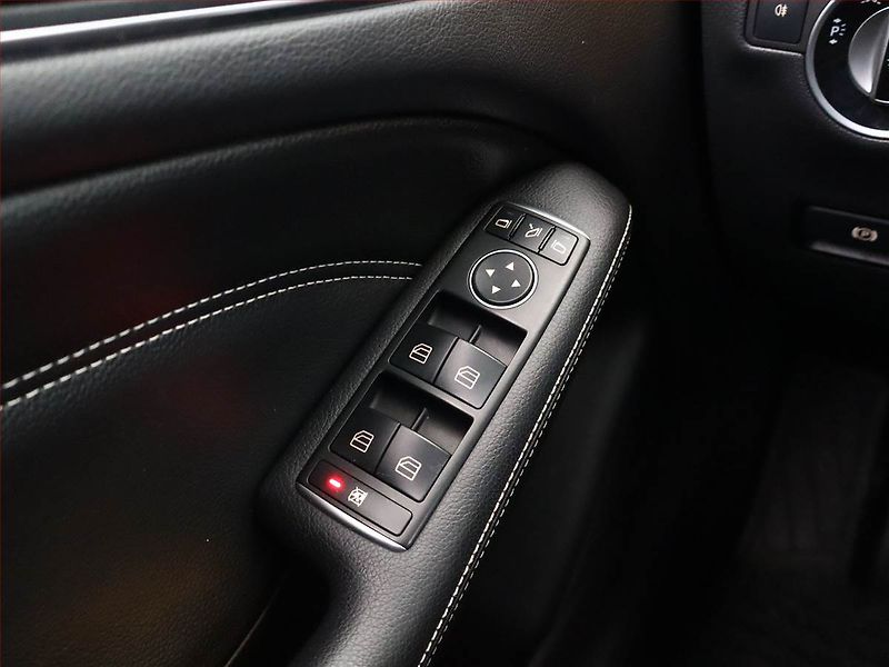 Mercedes-Benz Třídy B (2015) B 200 CDI 4MATIC, 4X4 - fotka 15 z 15