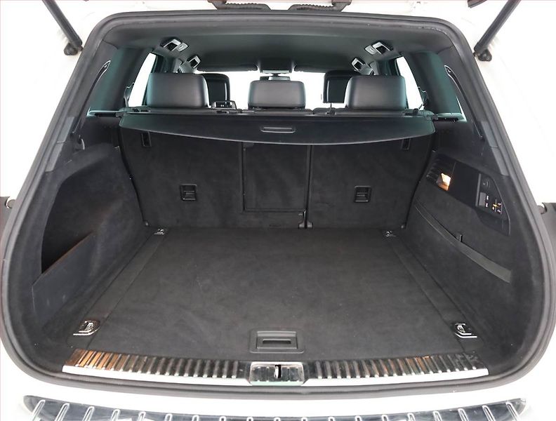 Volkswagen Touareg (2012) 3.0 TDI, 4X4, Automat, Kůže - fotka 16 z 16