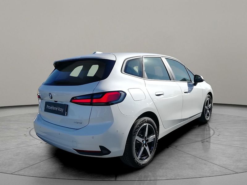BMW Řada 2 218i 100 kW Active Tourer - fotka 2 z 19