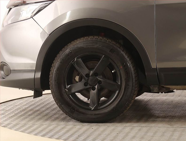 Nissan Qashqai (2015) 1.2 DIG-T, Serv.kniha - fotka 14 z 18