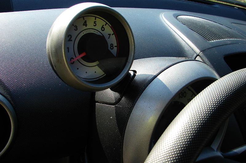 Peugeot 107 1.0i 68PS 5-dv. KLIMA-ZADÁNO! - fotka 18 z 31
