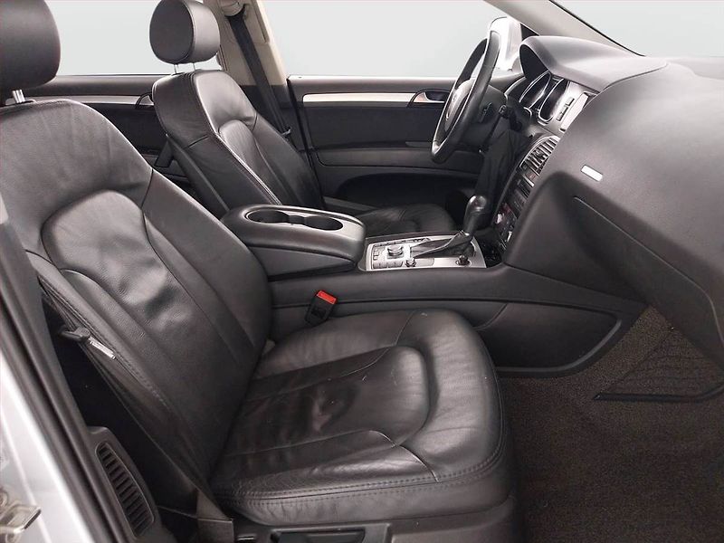 Audi Q7 (2006) 3.0 TDI , 4X4, Automat, Navi - fotka 9 z 21