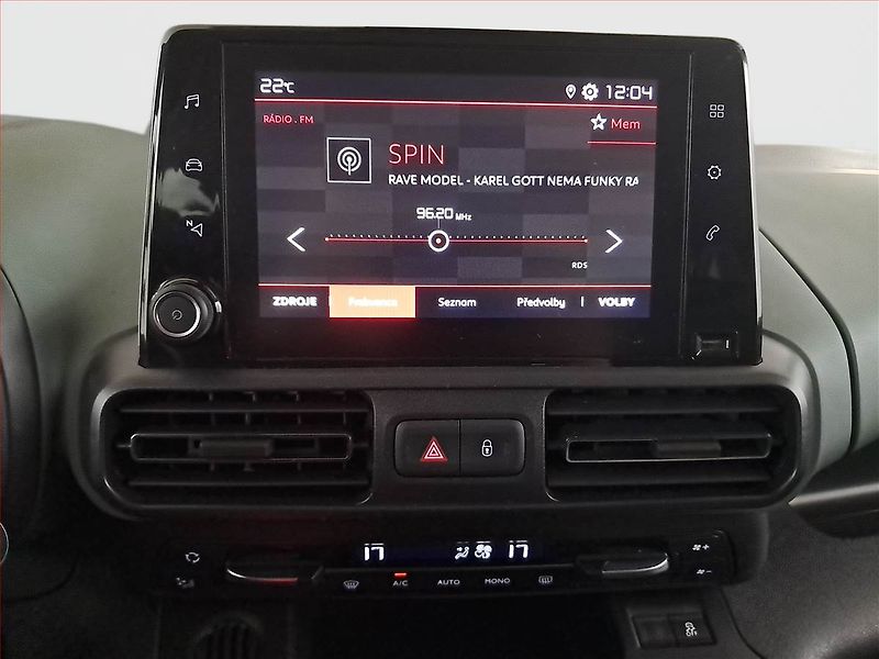 Citroën Berlingo (2019) Feel 1.2 PureTech, 5Míst, ČR - fotka 12 z 16