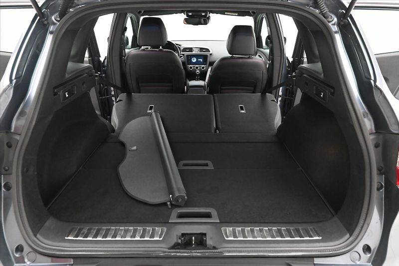 Renault Kadjar 1,7 Blue dCi 110 kW 4x4 Black - fotka 11 z 27