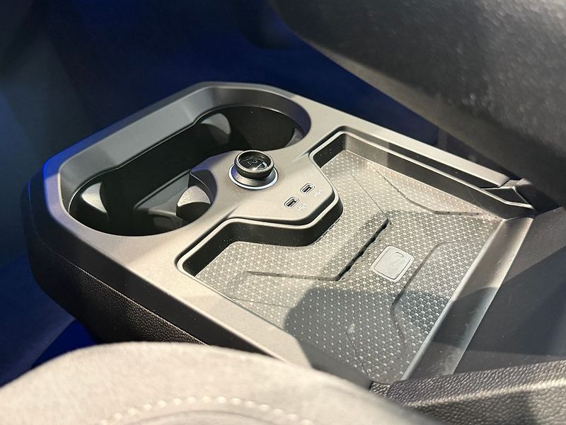 BMW Ostatní xDrive60, Masáž, Ventilace - fotka 34 z 41