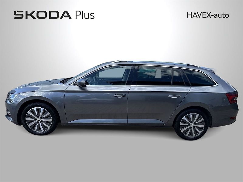 Škoda Superb (2023) Combi 2.0 TDI DSG Style - fotka 3 z 34