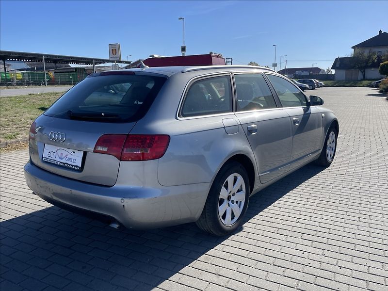 Audi A6 2,0 TDi 103kw Avant Xenon Kůže - fotka 33 z 35