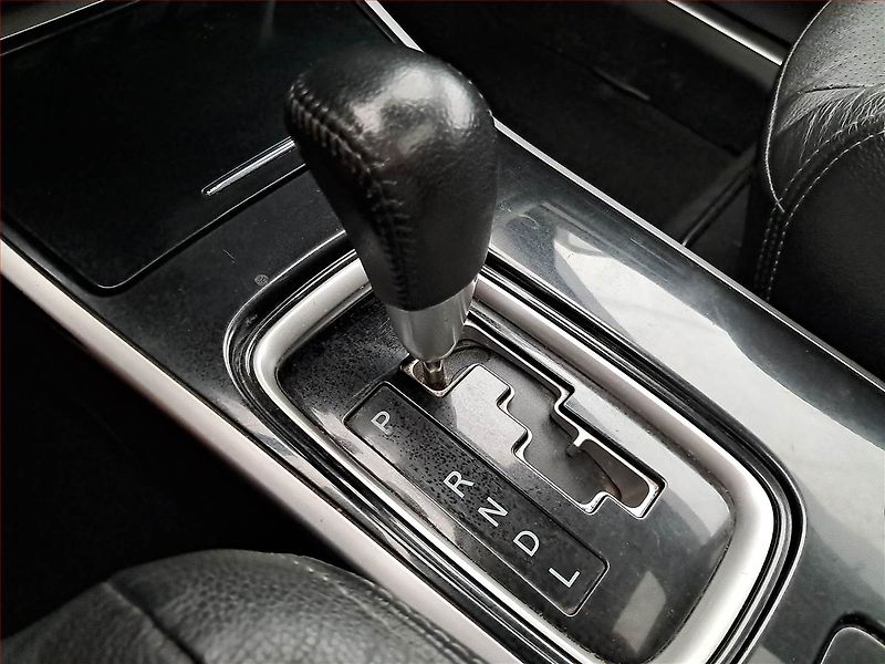 Mitsubishi Outlander (2017) Instyle 2.2 DI-D, 4X4 - fotka 13 z 17