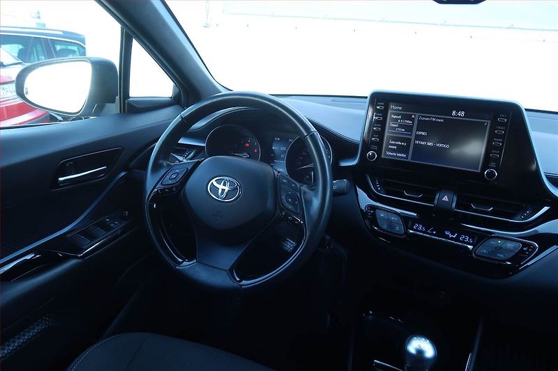 Toyota C-HR (2019) Comfort 1.2 Turbo, Tempomat - fotka 7 z 22