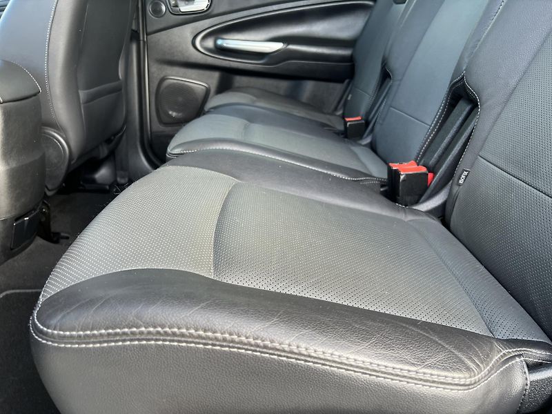 Ford S-MAX 2.0TDCi 103kw AUTOMAT TEMPOMAT - fotka 22 z 40