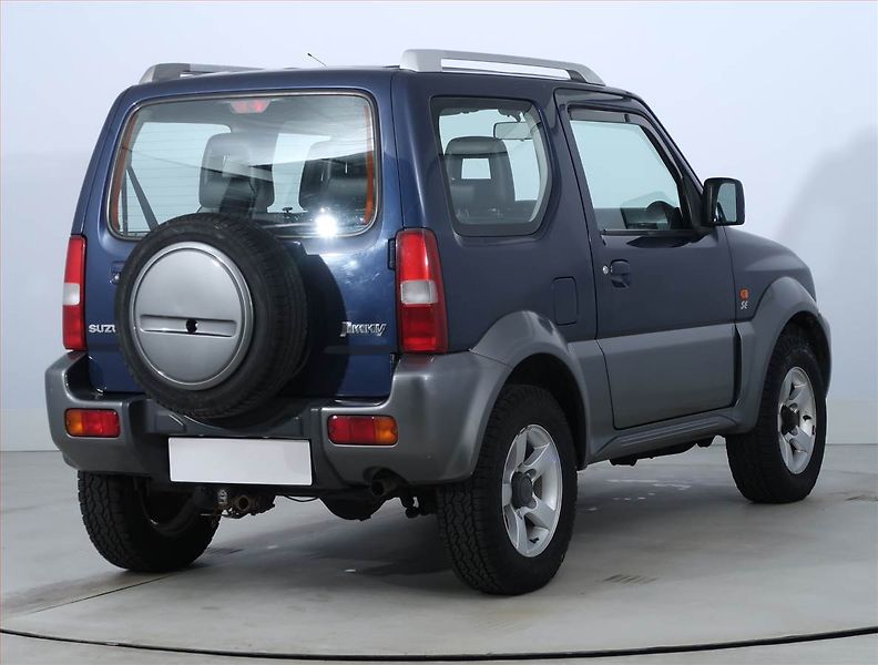 Suzuki Jimny (2006) 1.3 16V, 4X4, Vyhř. sedaček - fotka 5 z 16