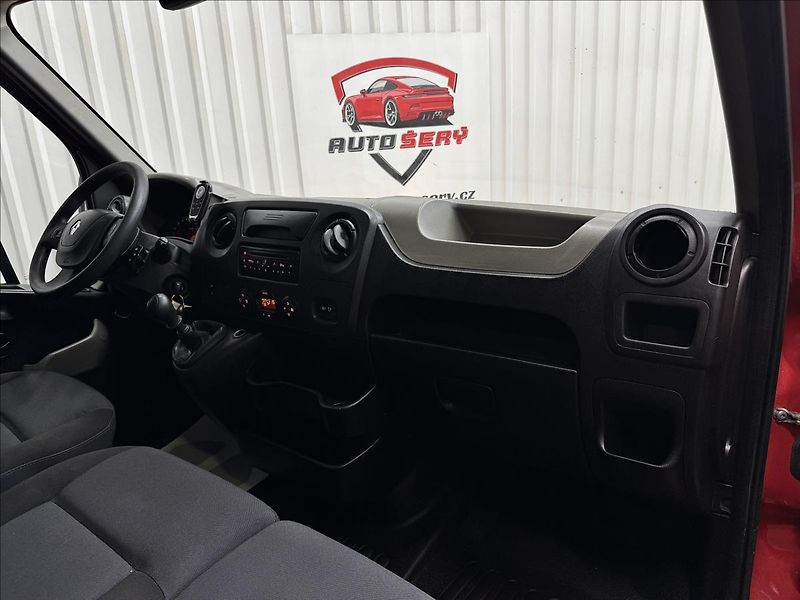 Renault Master 2.3dCi 92kW L2 3.5T - fotka 26 z 29
