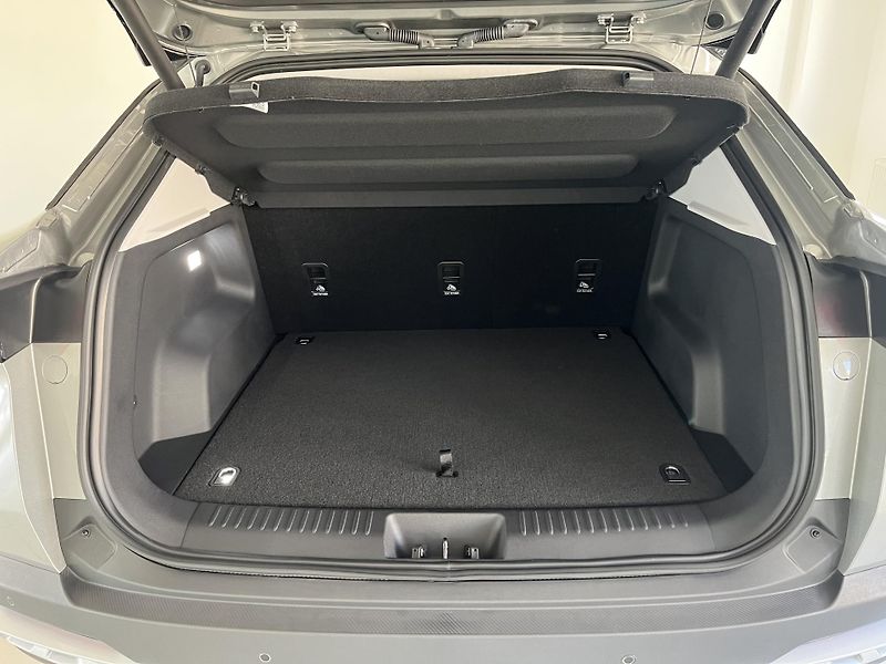 Omoda 5 (2026) 1.5. TGDI HEV PREMIUM - fotka 17 z 18