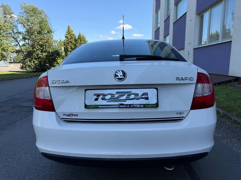 Škoda Rapid 1,2 TSi / 63 kW / Ambiente  - fotka 4 z 21