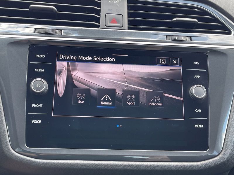 Volkswagen Tiguan Allspace (2022) 2.0 TDI 110kW 4MOTION DSG Life - fotka 15 z 33