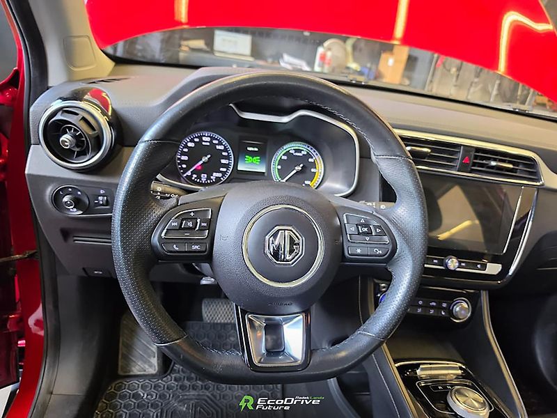 MG ZS (2021) 44,5 kWh, FWD (143 koní) - fotka 6 z 10